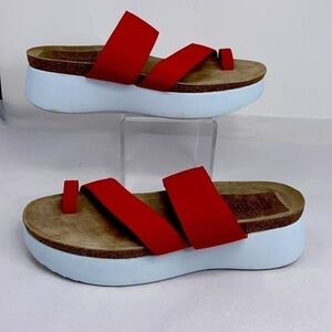 Munro Sz 8.5M Aries II Platform Red Sandals